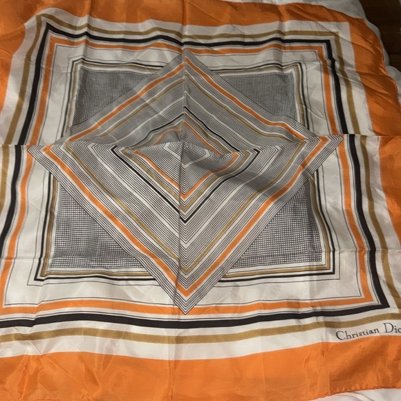 CD CHRISTIAN DIOR silk scarf medium size - Picture 2 of 4